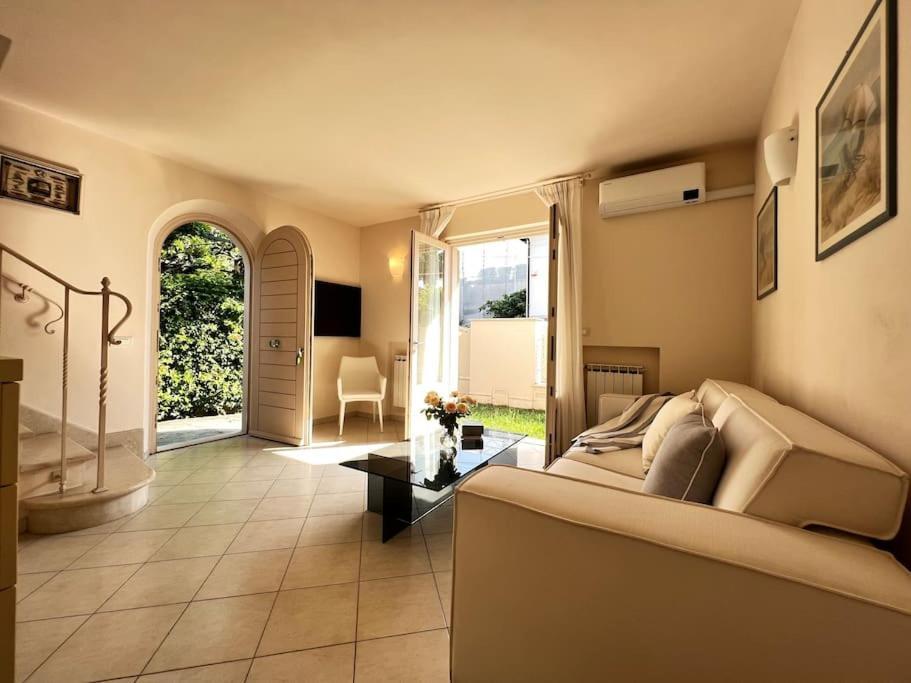 Villa Donati 6 In Centro Dei Marmi